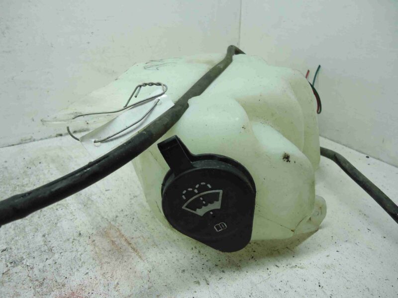 Изображение товара 3993 - 00003993 bachok omyvatelya Peugeot 406