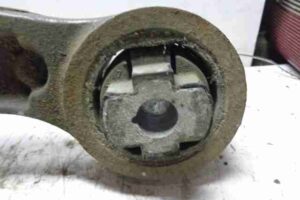 Изображение товара 4016 - 00004016 rychag perednij pravyj nizhnij Mercedes GL 3