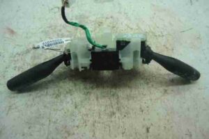 Изображение товара 4059 - 00004059 pereklyuchatel podrulevoj (strekoza) Citroen Berlingo 2