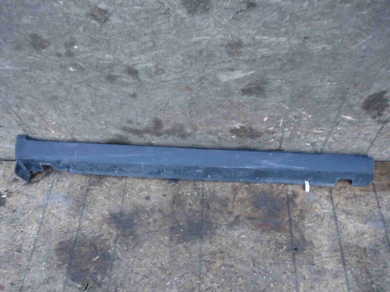 Изображение товара 4420 - 00004420 porog plastikovyj pravyj Audi TT