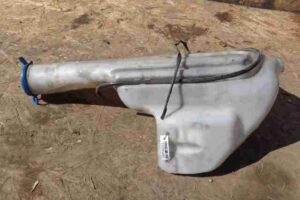 Изображение товара 4462 - 00004462 bachok omyvatelya Fiat Brava 2