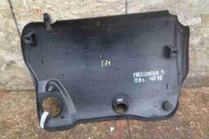 Изображение товара 4542 - 00004542 kryshka dvigatelya dekorativnaya Audi A8 3