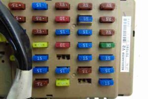 Изображение товара 4761 - 00004761 blok predokhranitelej Peugeot 306 2