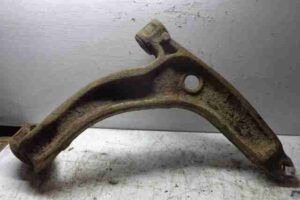 Изображение товара 4779 - 00004779 rychag perednij levyj nizhnij Toyota Corolla