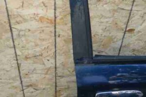 Изображение товара 4985 - 00004985 dver perednyaya pravaya 2