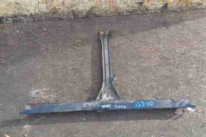 Изображение товара 5176 - 00005176 planka pod kapot Peugeot 306 2