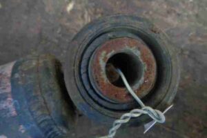 Изображение товара 5284 - 00005284 amortizator perednij pravyj Isuzu Rodeo 1