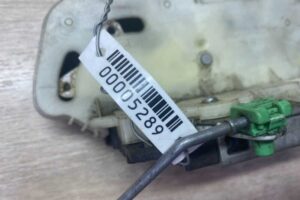 Изображение товара 5289 - 00005289 zamok dveri zadnej levoj Skoda Yeti 1
