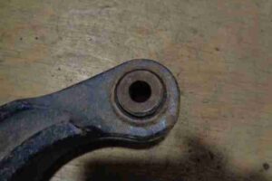 Изображение товара 5377 - 00005377 rychag zadnij levyj Volvo 440 2