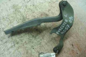 Изображение товара 5564 - 00005564 petlya kapota levaya Peugeot 107 1