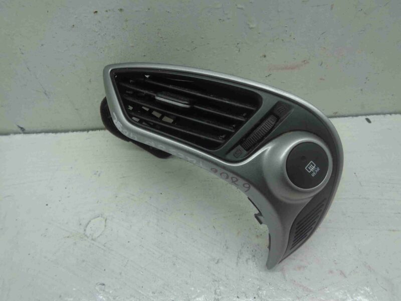 Изображение товара 5928 - 00005928 deflektor obduva salona Mercedes CLA