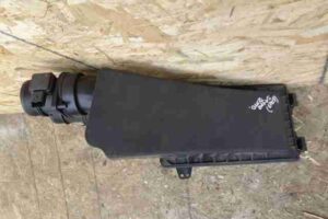 Изображение товара 6149 - 00006149 korpus vozdushnogo filtra Chevrolet Lumina 3