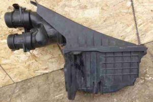 Изображение товара 6149 - 00006149 korpus vozdushnogo filtra Chevrolet Lumina