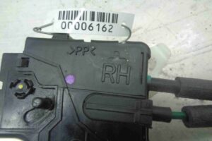 Изображение товара 6162 - 00006162 zamok dveri Mercedes CLA 3