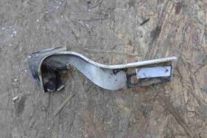 Изображение товара 6533 - 00006533 petlya kapota pravaya 1