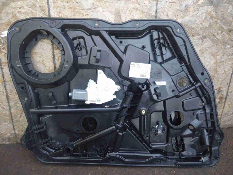 Изображение товара 6756 - 00006756 steklopodemnik perednij levyj Dodge Journey