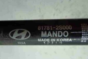 Изображение товара 6856 - 00006856 amortizator kryshki bagazhnika Mercedes CLA 2