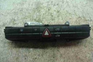 Изображение товара 7343 - 00007343 knopka avarijnoj signalizatsii Fiat Brava 2