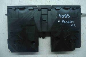 Изображение товара 7451 - 00007451 knopka avarijnoj signalizatsii Volkswagen Lupo 2