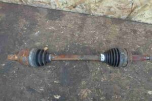 Изображение товара 7453 - 00007453 poluos perednyaya levaya Mercedes CLA