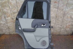 Изображение товара 7615 - 00007615 dver zadnyaya levaya Peugeot 406 3