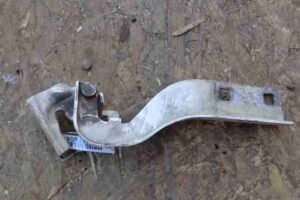 Изображение товара 7808 - 00007808 petlya kapota levaya 1