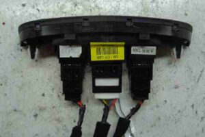 Изображение товара 7821 - 00007821 knopka avarijnoj signalizatsii Mercedes CLA 1