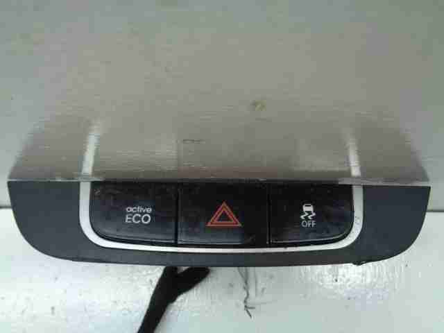 Изображение товара 7821 - 00007821 knopka avarijnoj signalizatsii Mercedes CLA