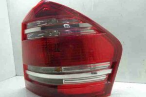 Изображение товара 7927 - 00007927 fonar kryla pravyj Ford Expedition 2