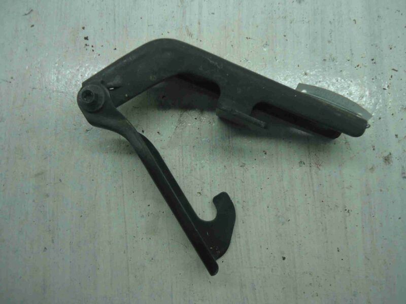 Изображение товара 8294 - 00008294 petlya kapota levaya Peugeot 406