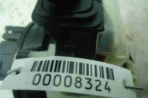 Изображение товара 8324 - 00008324 pereklyuchatel podrulevoj (strekoza) Peugeot 306 1