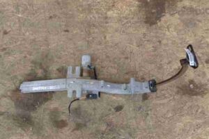 Изображение товара 8438 - 00008438 motorchik (nasos) podema kryshki bagazhnika Chrysler Sebring