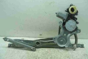Изображение товара 8446 - 00008446 steklopodemnik perednij levyj Chevrolet Blazer 2
