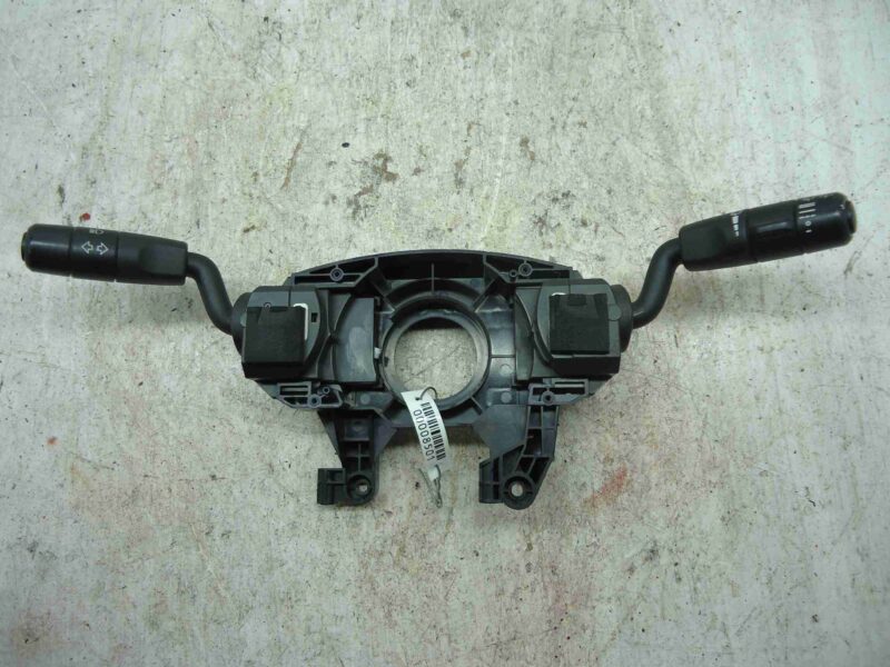 Изображение товара 8501 - 00008501 pereklyuchatel podrulevoj (strekoza) Audi A4