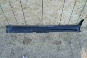 Изображение товара 8647 - 00008647 porog plastikovyj pravyj Volvo XC70 2