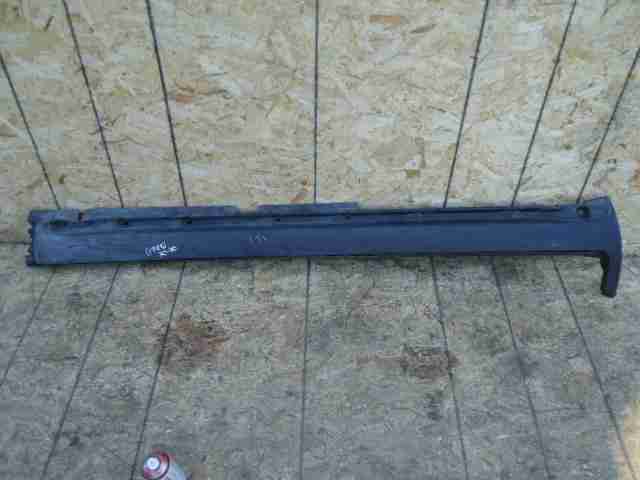 Изображение товара 8647 - 00008647 porog plastikovyj pravyj Volvo XC70