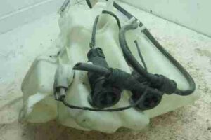 Изображение товара 8805 - 00008805 bachok omyvatelya Audi A8 2