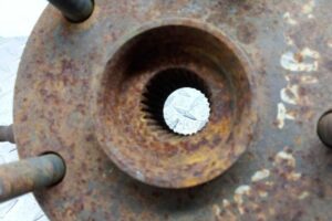 Изображение товара 9224 - 00009224 kulak povorotnyj levyj Peugeot 306 1