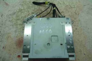 Изображение товара 9239 - 00009239 blok upravleniya priema signala magnitoly 1