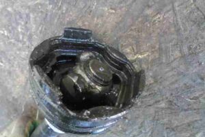 Изображение товара 9743 - 00009743 poluos perednyaya pravaya Chevrolet Blazer 2