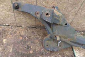 Изображение товара 10045 - 00010045 balka perednyaya Hyundai i30 3