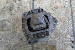 Изображение товара 10462 - 00010462 podushka krepleniya dvigatelya 1