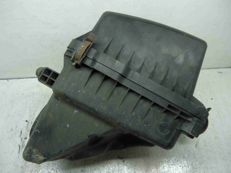 Изображение товара 10532 - 00010532 korpus vozdushnogo filtra Peugeot 406