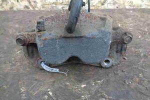 Изображение товара 10540 - 00010540 support perednij levyj Pontiac Vibe 3