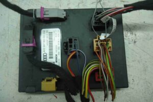 Изображение товара 10542 - 00010542 blok upravleniya bortovoj seti Toyota Corolla Verso 2