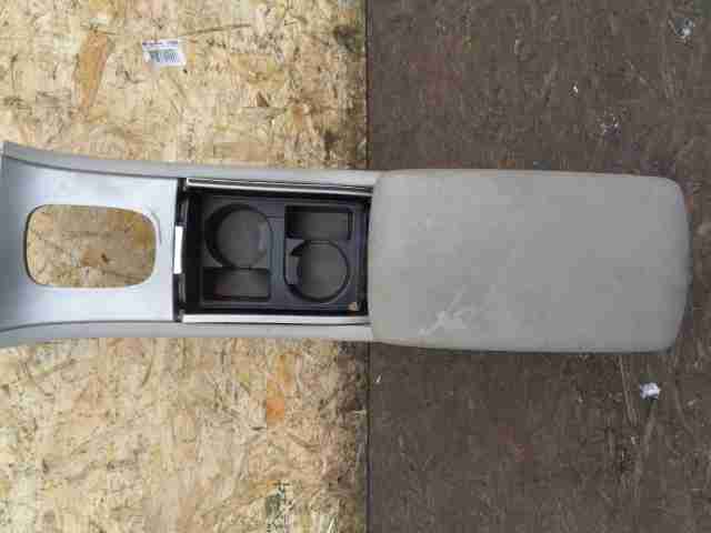 Изображение товара 11008 - 00011008 podlokotnik Peugeot 306