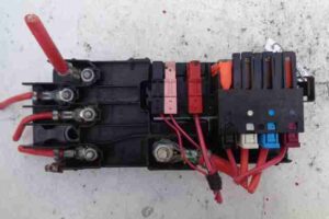 Изображение товара 11100 - 00011100 blok predokhranitelej Ford Escort 1