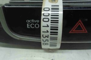 Изображение товара 11358 - 00011358 knopka avarijnoj signalizatsii Mercedes CLA 2