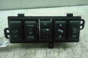 Изображение товара 11582 - 00011582 knopka salona SAAB 9 3 1