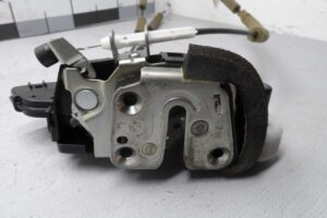 Изображение товара 116410 - 000116410 zamok dveri zadnej levoj Toyota Hiace 3